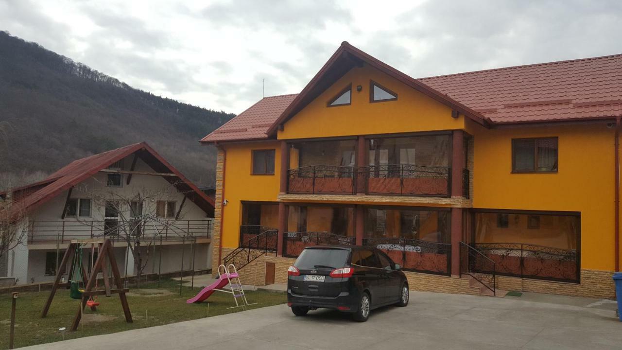 Casa Dodoc Hotel Caciulata Exterior foto